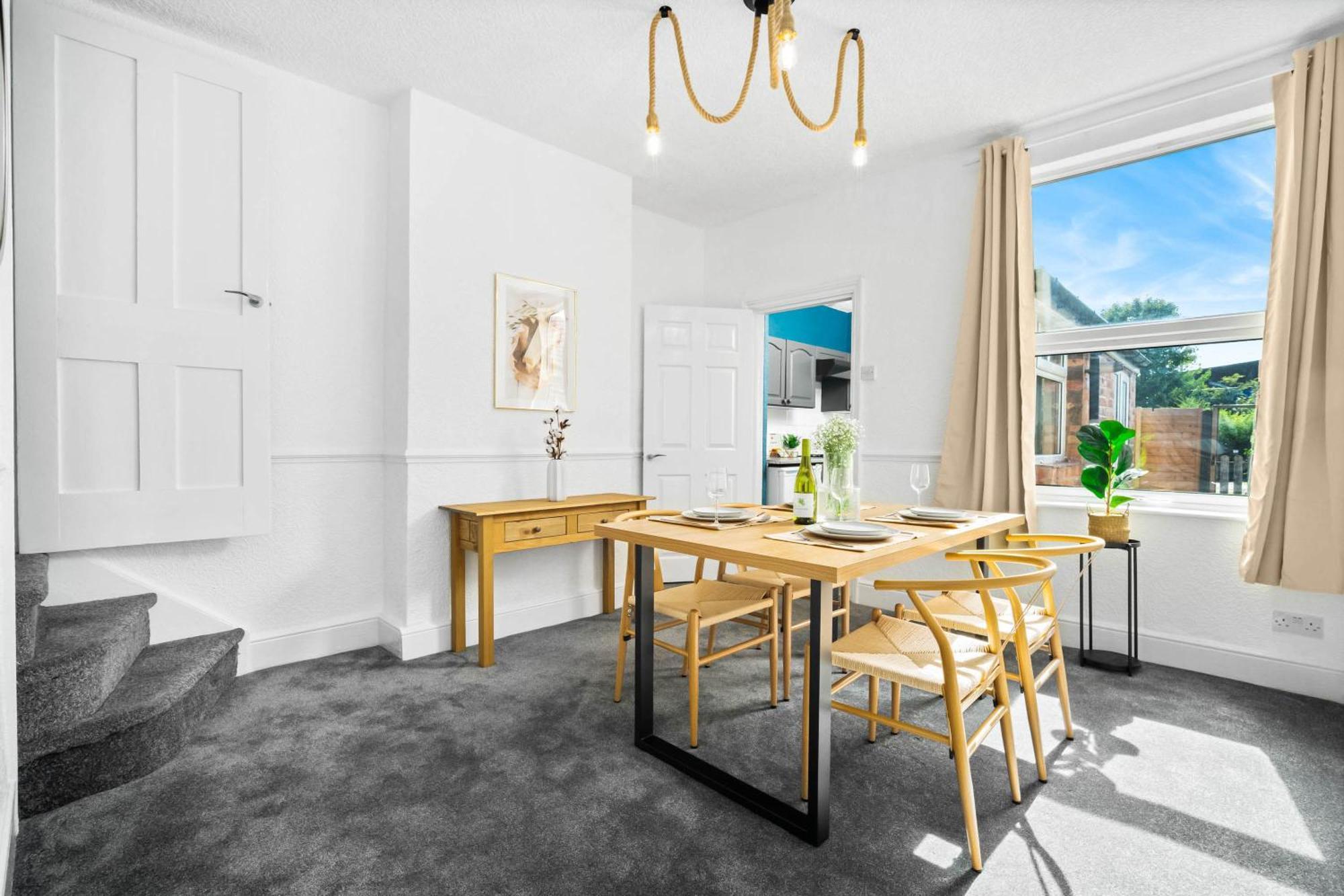 Stylish 3 Bedroom House - 6 Guests - Garden - Parking - Netflix - Wifi - 17M Birmingham Exterior foto